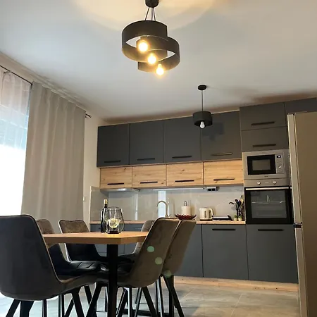 Natali Split