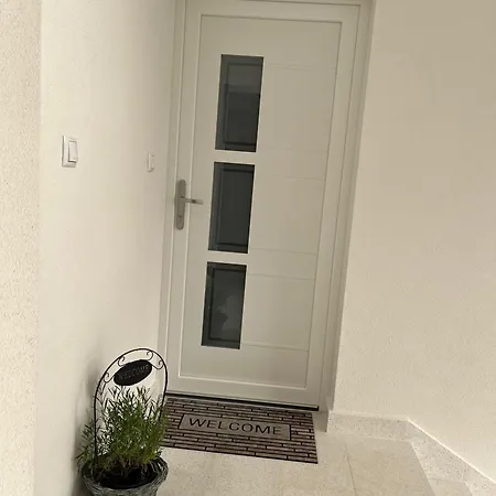Natali Apartment